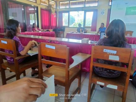 KPM Desa Bungkulan Hadir Dalam Undangan Rapat Mini Lokakarya di Kantor Camat Sawan